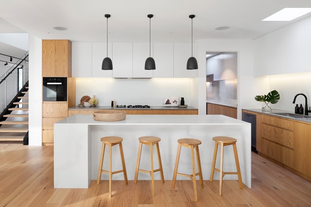 Tips for modernizing a kitchen